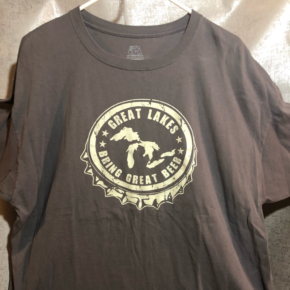 mens “great lakes. great beer” tee. size XXL